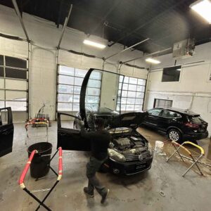 auto glass repair and replacement near Etobicoke