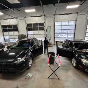 auto glass repair company near etobicoke