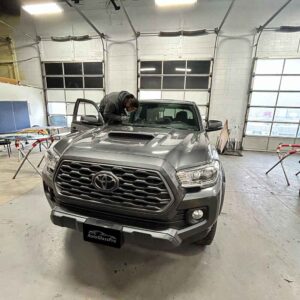 auto glass repair services near Mississauga