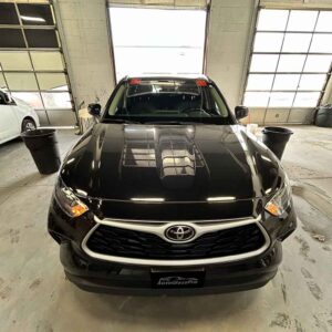 Car Windshield Technician