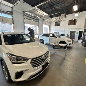 auto glass repair and replacement near Etobicoke