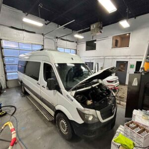 mobile_auto_glass_technicians