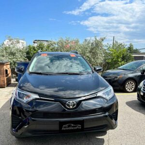 windshield_replacement_technicians_near_mississauga
